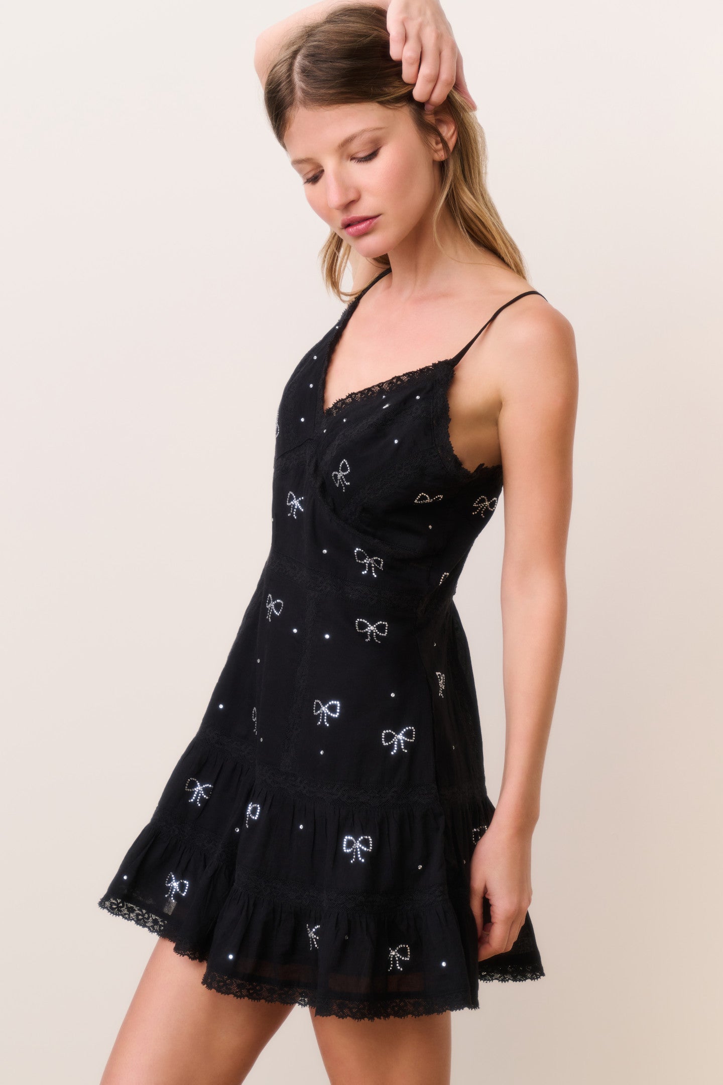 SOLBINA-DRESS-BLACK-D2672-2990-055.jpg